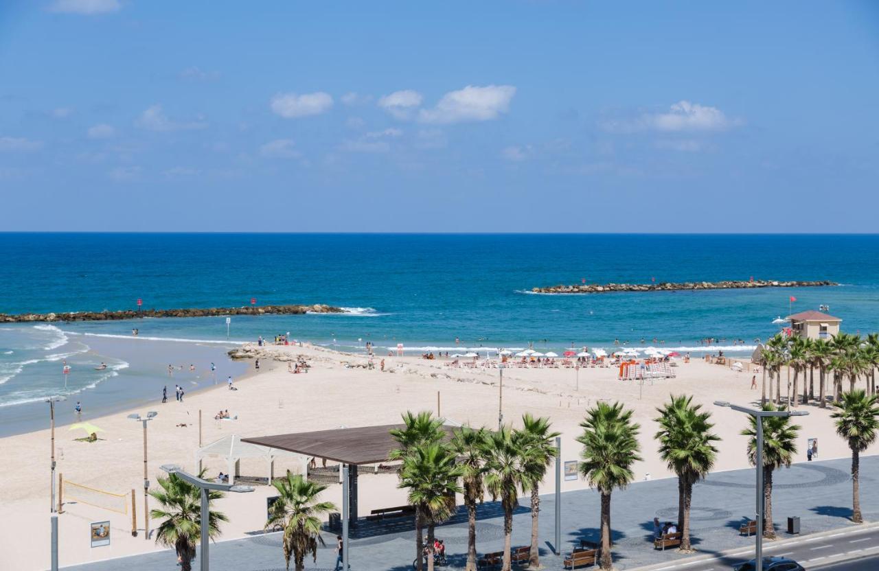 4 Bedroom Apartment On The Beach Tel Aviv Bagian luar foto