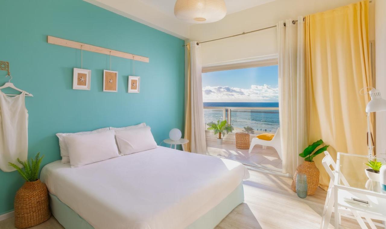 4 Bedroom Apartment On The Beach Tel Aviv Bagian luar foto