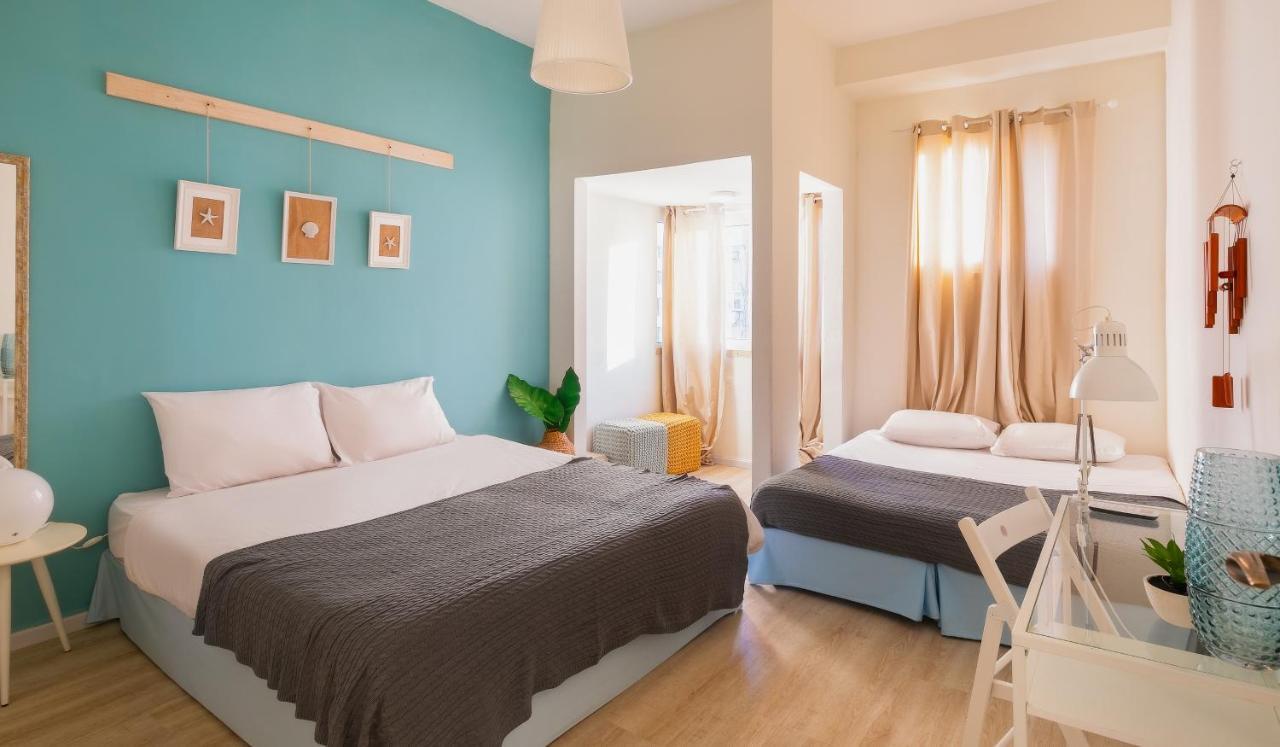 4 Bedroom Apartment On The Beach Tel Aviv Bagian luar foto
