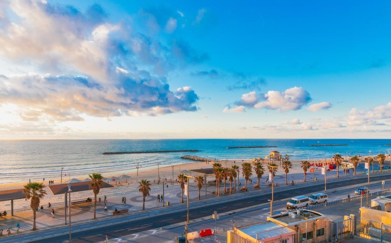 4 Bedroom Apartment On The Beach Tel Aviv Bagian luar foto