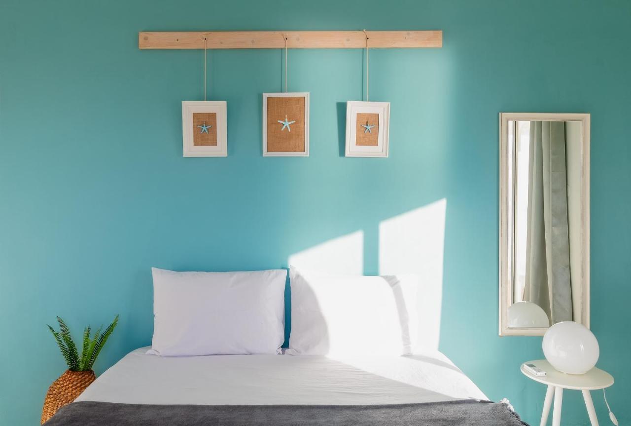 4 Bedroom Apartment On The Beach Tel Aviv Bagian luar foto